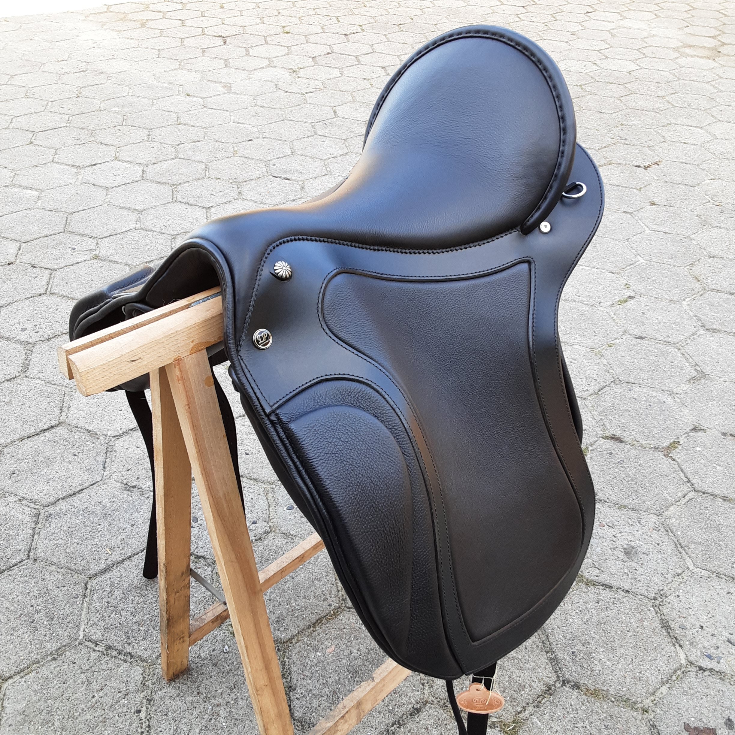 Deuber Sattel "Impuls SKL" S3 schwarz – Bild 3