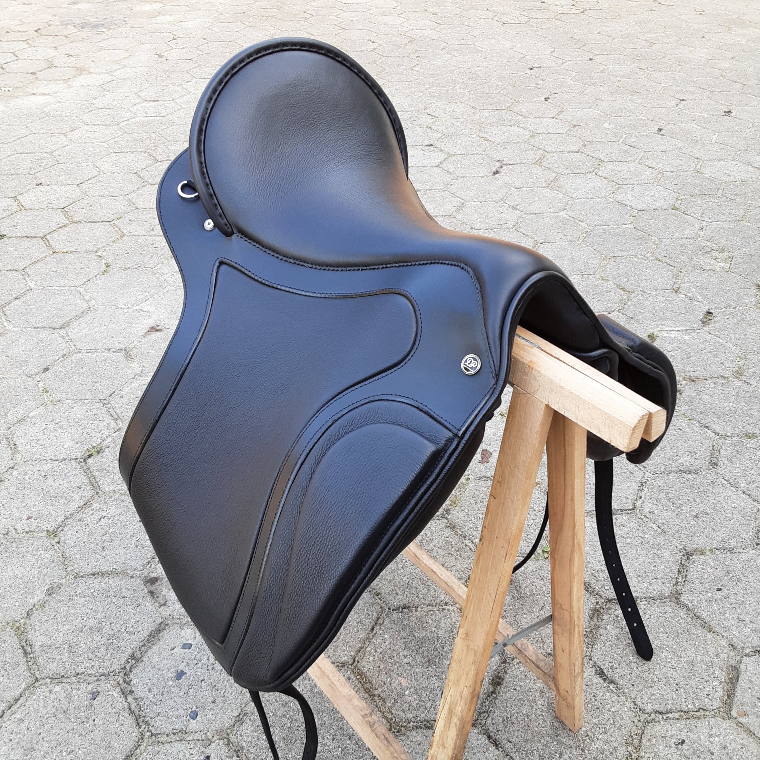 Deuber Sattel "Impuls SKL" S3 schwarz – Bild 5