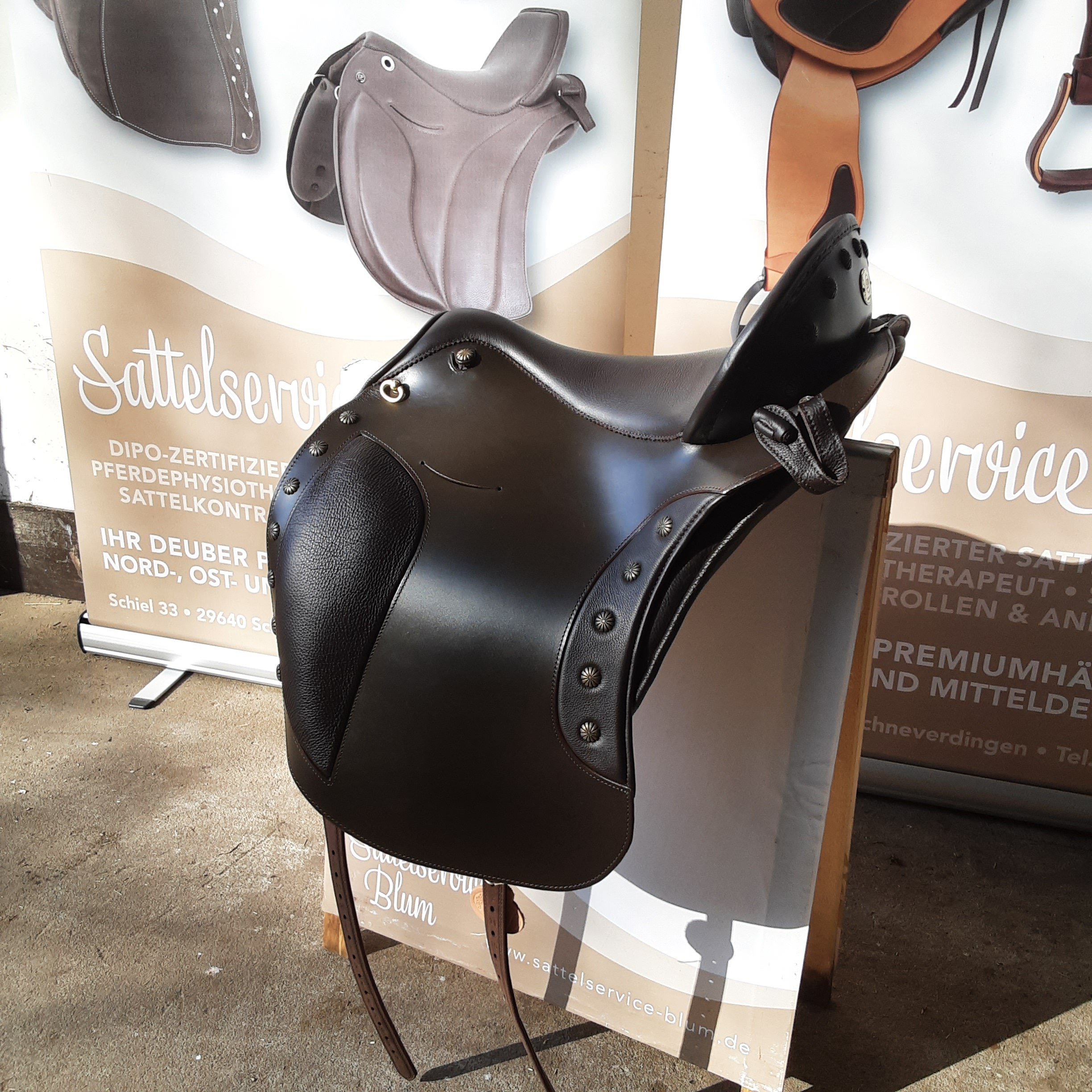 Deuber Sattel "El Campo shorty" S3 African Braun Nappa Messing – Bild 2